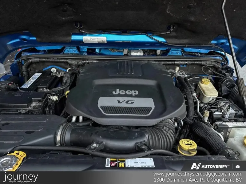 2016 JEEP Wrangler Unlimited angle 9