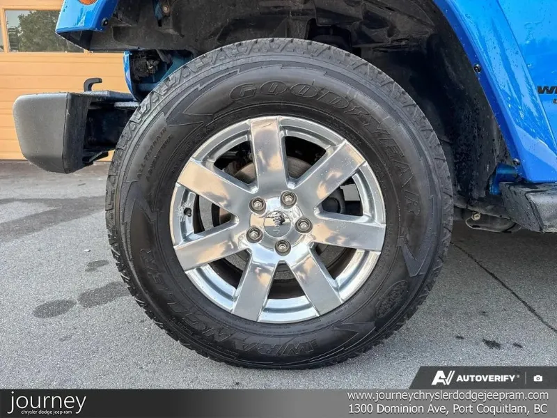 2016 JEEP Wrangler Unlimited angle 6