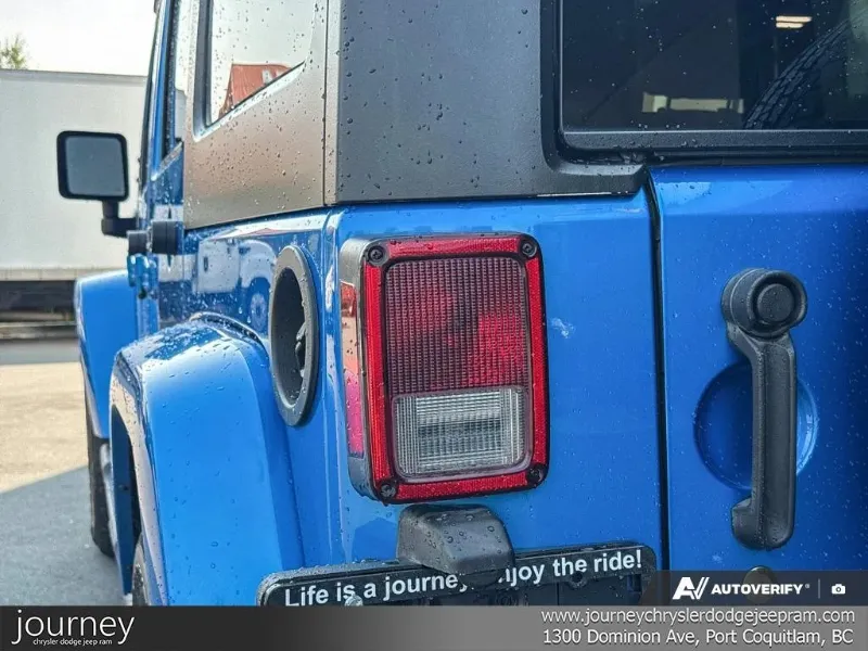 2016 JEEP Wrangler Unlimited angle 10