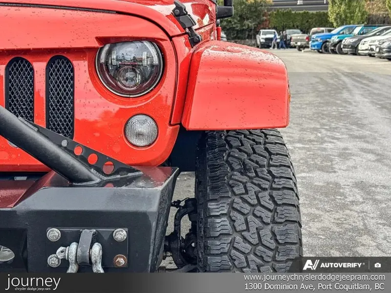 2015 JEEP Wrangler Unlimited angle 8