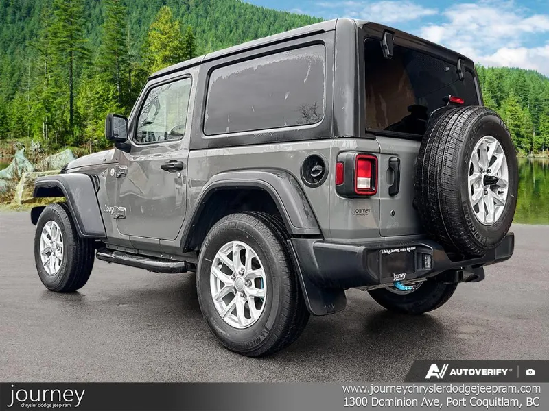 2020 JEEP Wrangler angle 4