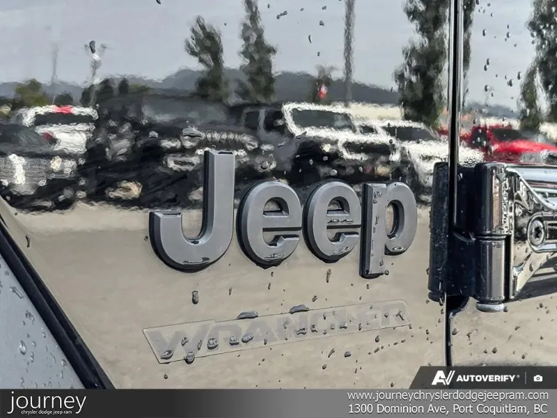2023 Jeep Wrangler angle 8