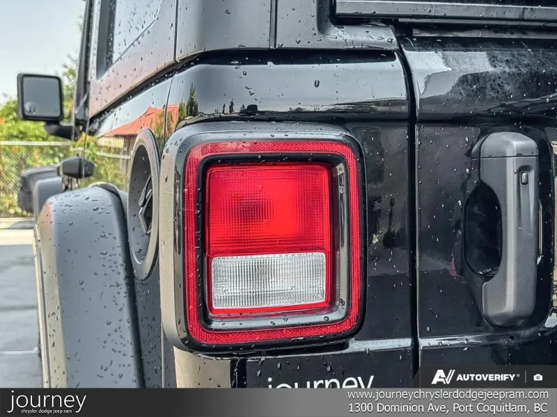 2023 Jeep Wrangler angle 10