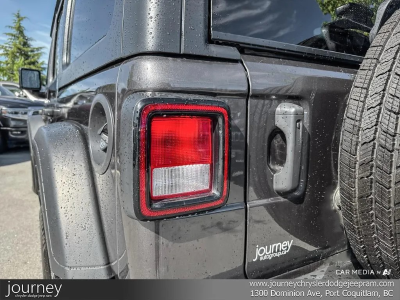 2023 Jeep Wrangler angle 10