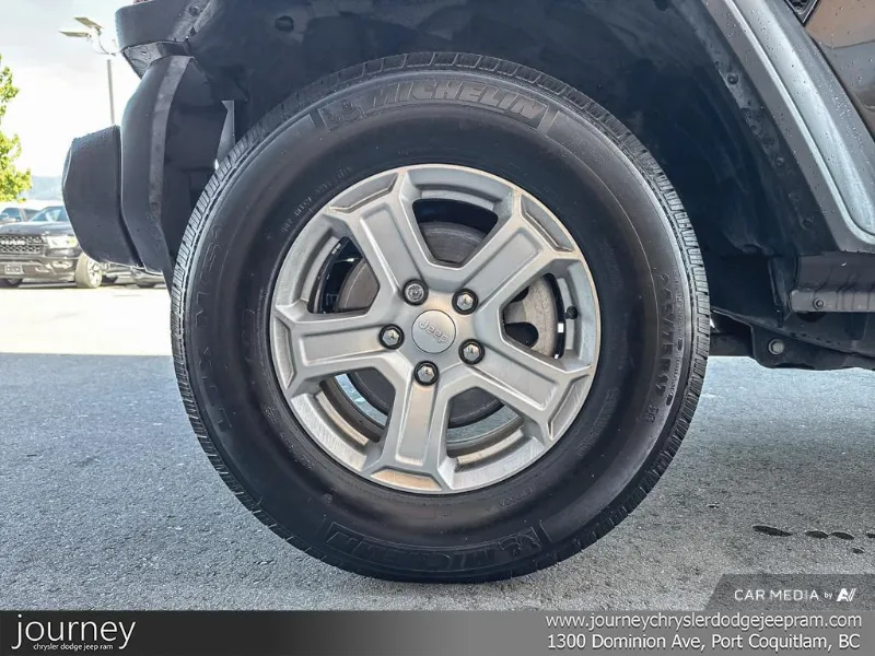 2023 Jeep Wrangler angle 6