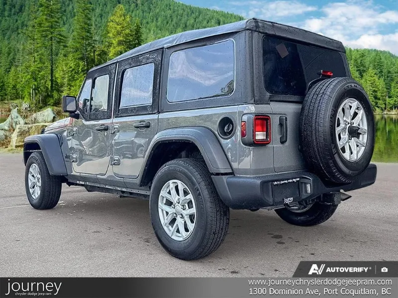 2023 Jeep Wrangler angle 4