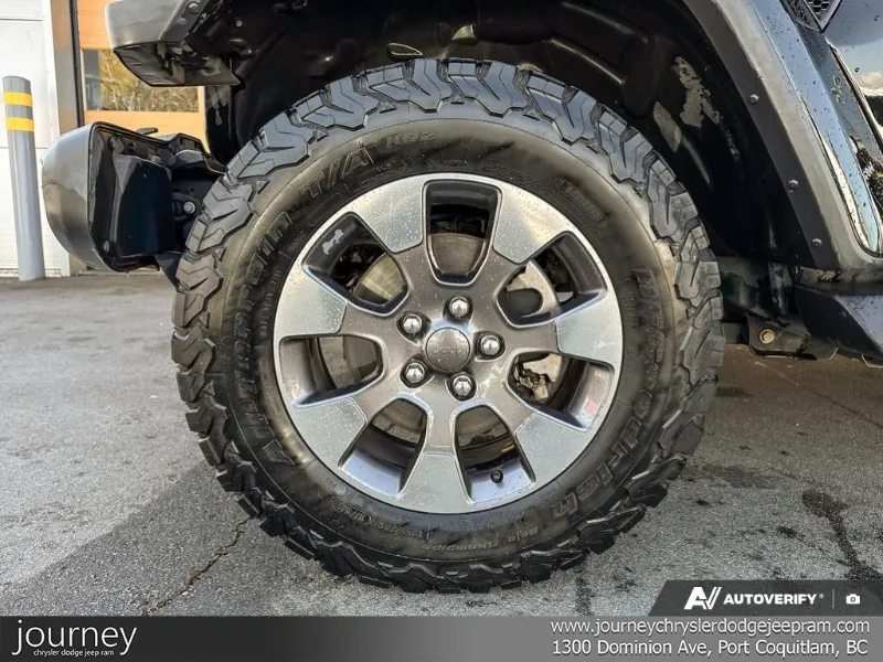 2019 JEEP Wrangler Unlimited angle 6