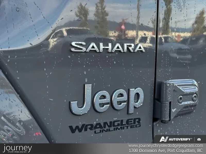 2021 JEEP Wrangler angle 9
