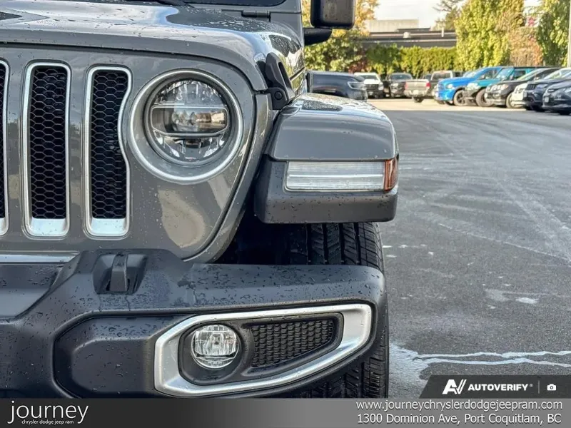 2021 JEEP Wrangler angle 8