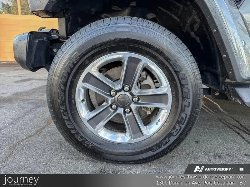 2021 JEEP Wrangler angle 7