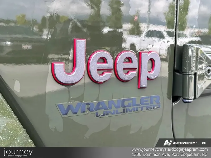 2021 JEEP Wrangler angle 9