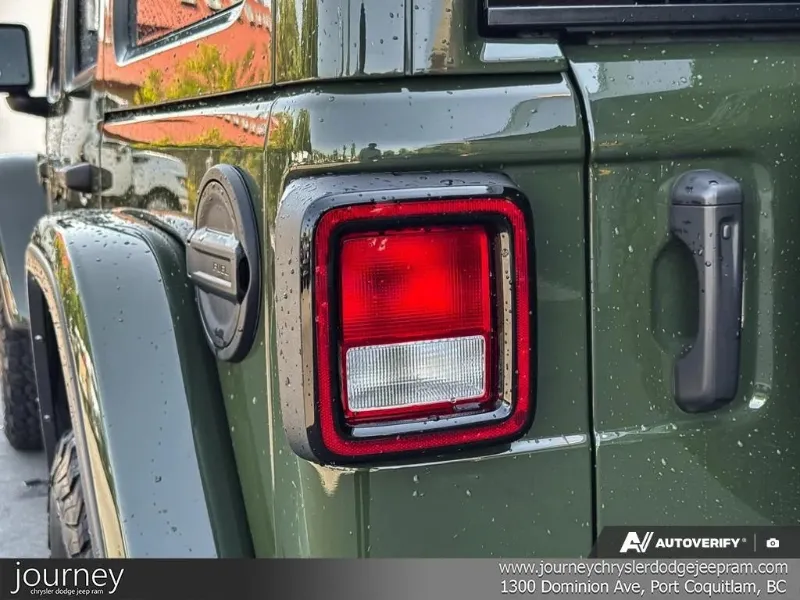 2023 JEEP Wrangler angle 10