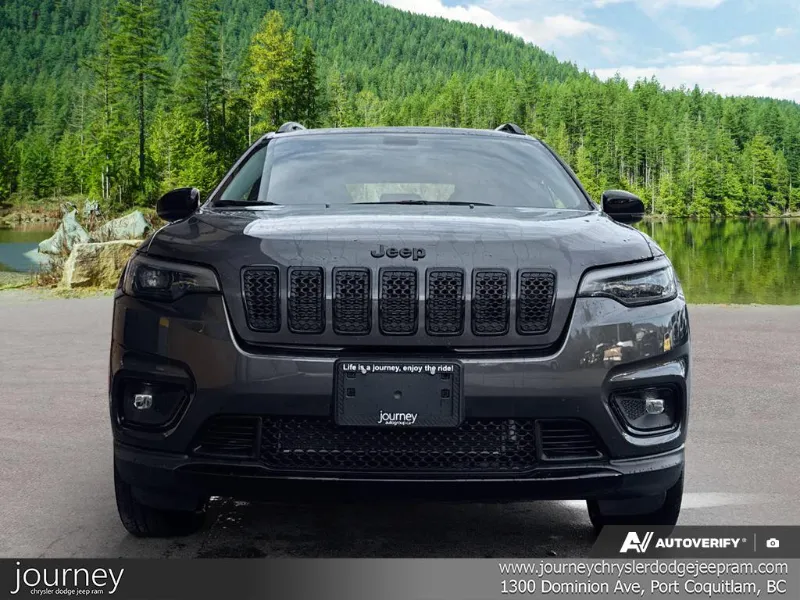 2022 JEEP Cherokee angle 2