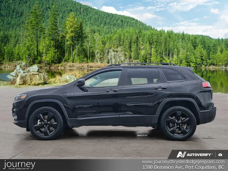 2022 JEEP Cherokee angle 3