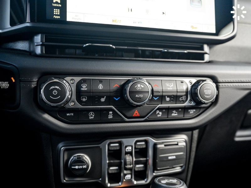 2025 JEEP Wrangler Sahara  at North York Chrysler Thornhill Ontario (Image 19/29)
