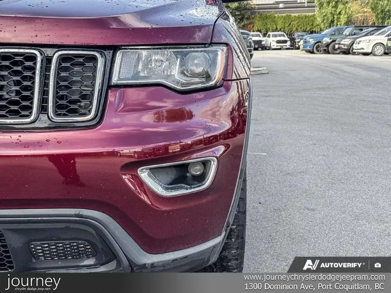 2017 JEEP Grand Cherokee angle 7