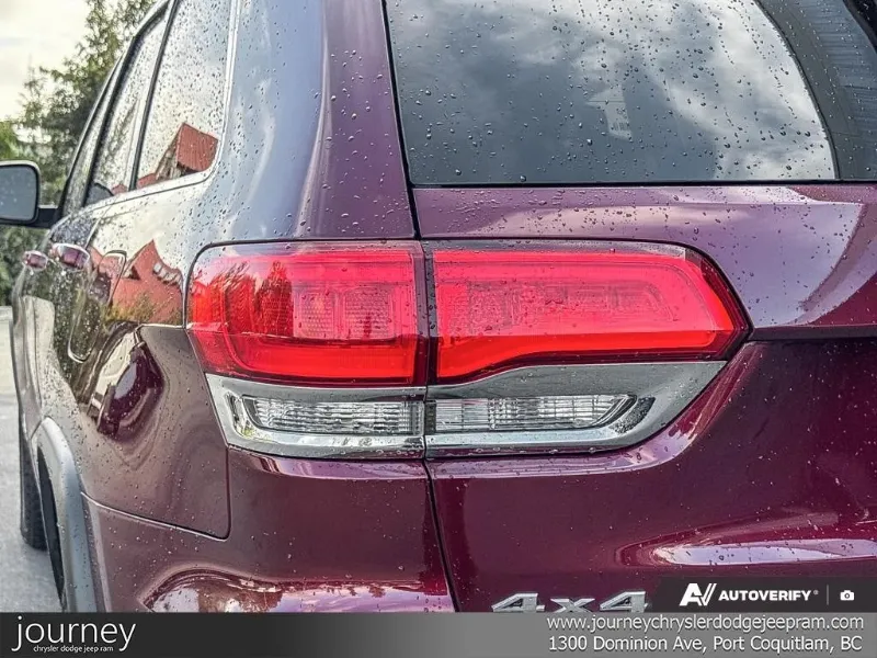 2017 JEEP Grand Cherokee angle 10