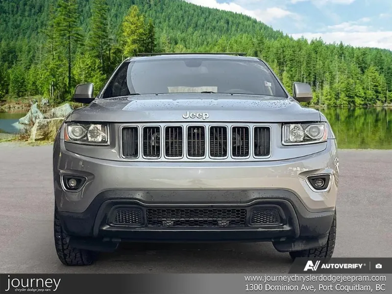 2015 JEEP Grand Cherokee angle 2