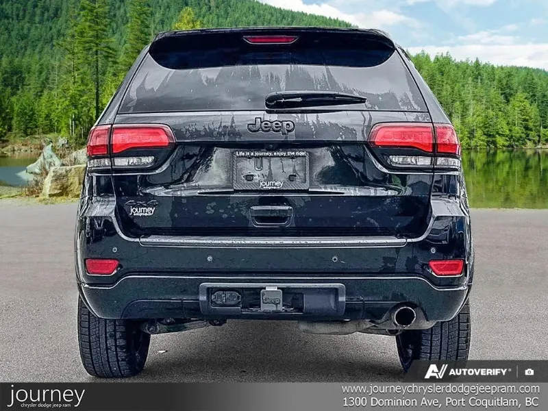 2021 JEEP Grand Cherokee angle 5