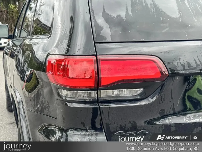 2021 JEEP Grand Cherokee angle 10