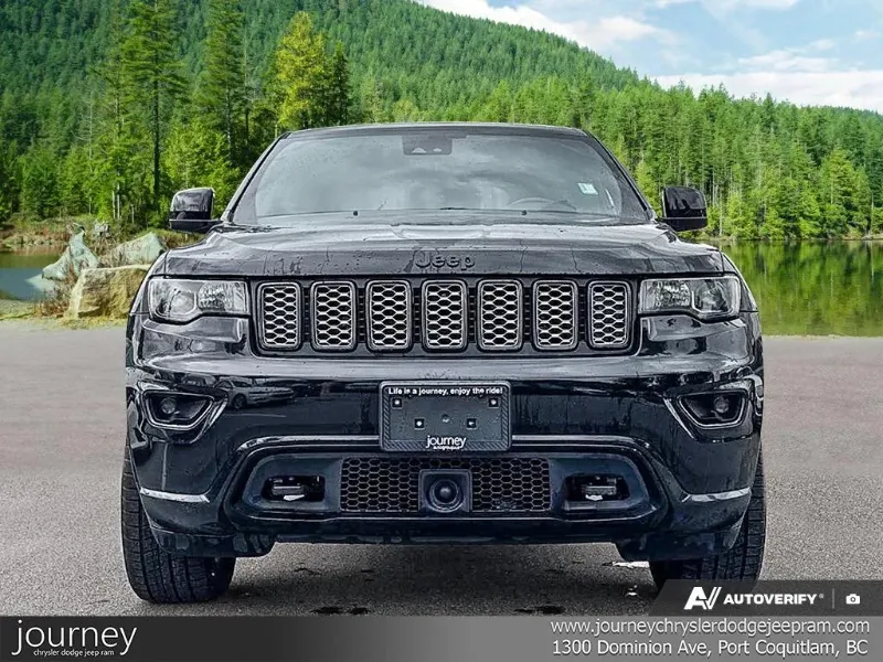 2021 JEEP Grand Cherokee angle 2