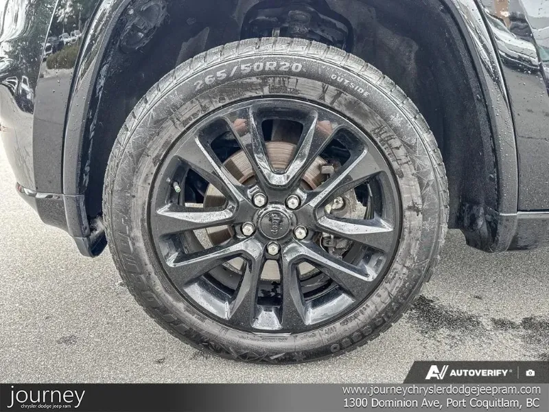 2021 JEEP Grand Cherokee angle 6