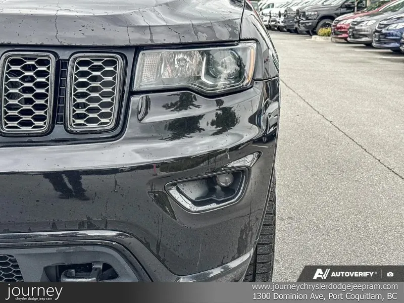 2021 JEEP Grand Cherokee angle 7