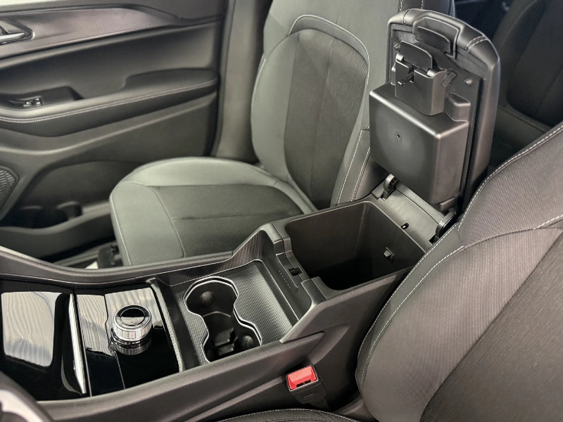 2025 JEEP Grand Cherokee Laredo  at Campbell McLennan Killam AB (Image 15/24)