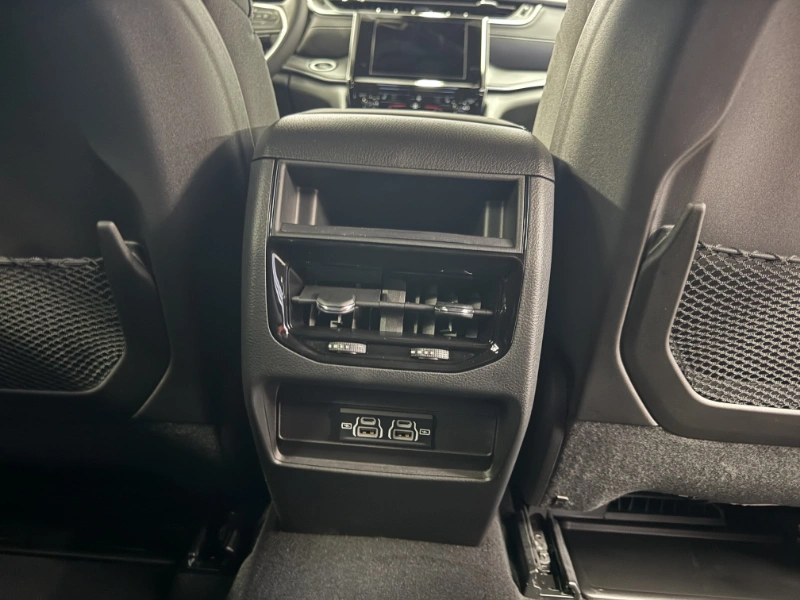 2025 JEEP Grand Cherokee Laredo  at Campbell McLennan Killam AB (Image 21/24)