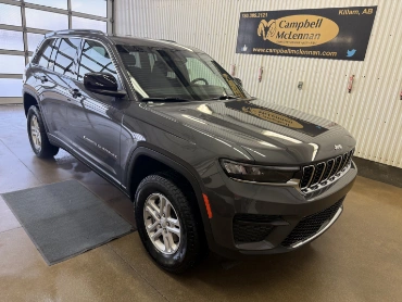2025 JEEP Grand Cherokee Laredo  at Campbell McLennan Killam AB thumbnail 1