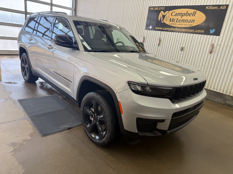 2025 JEEP Grand Cherokee L Altitude at Campbell McLennan Killam AB (Image 1/25)