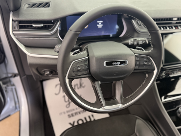 2025 JEEP Grand Cherokee L Altitude  at Campbell McLennan Killam AB thumbnail 9