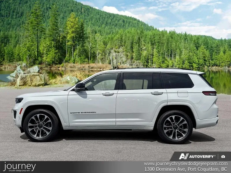 2021 JEEP Grand Cherokee L angle 3