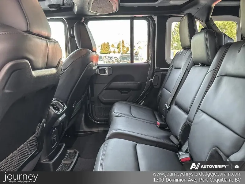 Rubicon X 4 Door 4x4 photo 23