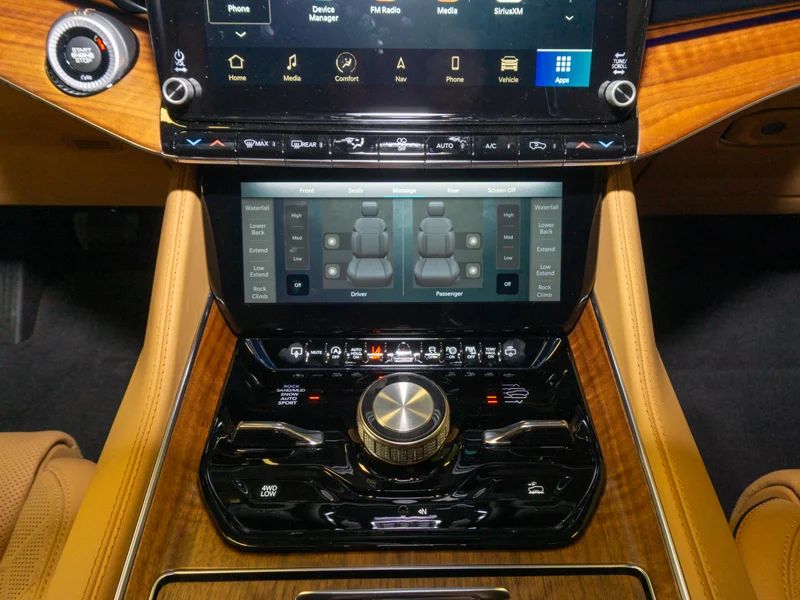 2023 JEEP Grand Wagoneer L at WOODGROVE CHRYSLER DODGE JEEP RAM Nanaimo British Columbia (Collage Image 13/29)
