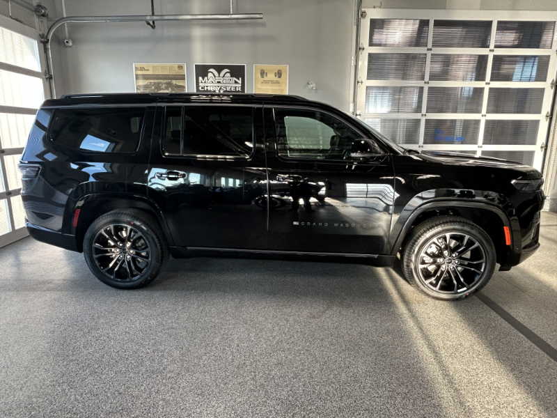 High Gloss Black 2026 Jeep Grand Wagoneer SUV / Crossover Four-Wheel Drive Automatic