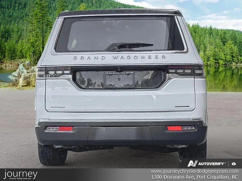 2022 JEEP Grand Wagoneer angle 6