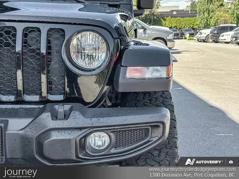 2023 JEEP Gladiator angle 7