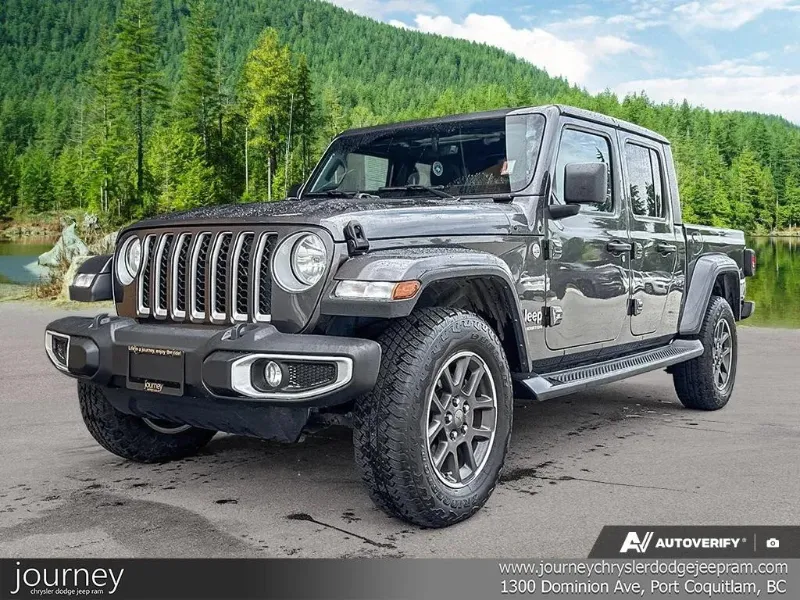 Granite Crystal Metallic 2022 Jeep Gladiator Overland Crew Cab 4WD Pickup Truck Four-Wheel Drive Automatic