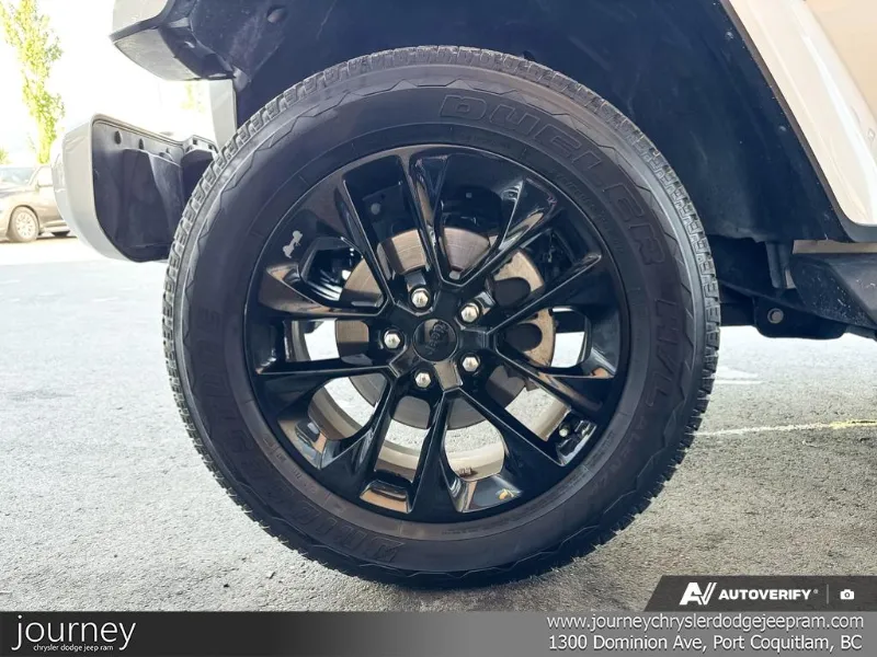 2023 JEEP Gladiator angle 6