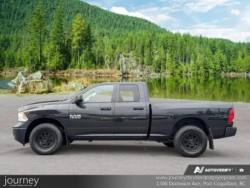 2016 RAM 1500 angle 3