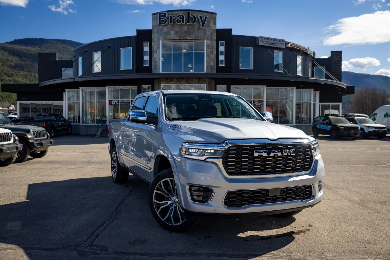 Rambulton ミンク クロップド 腕太 袖絞 リアルファー 舐めし柔らか 2026 RAM 1500 Tungsten for sale at Salmon Arm | Braby Motors