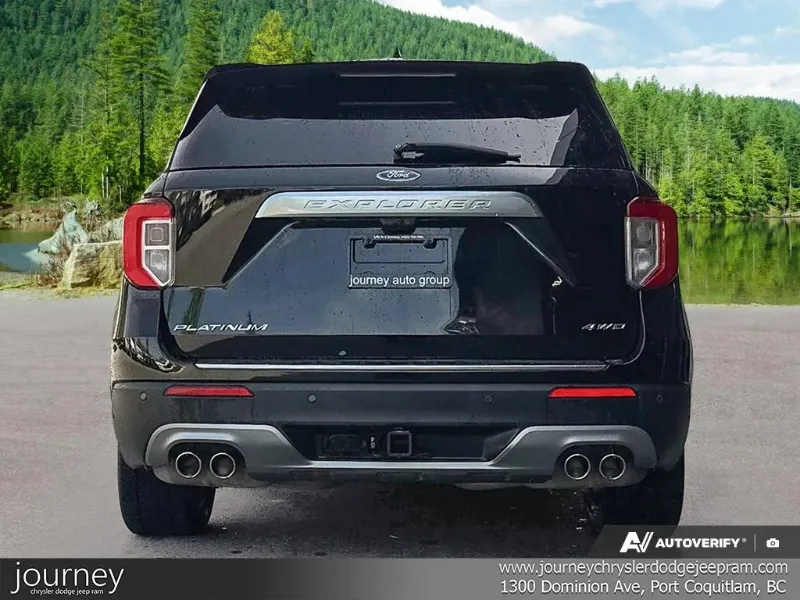 2021 FORD Explorer angle 5