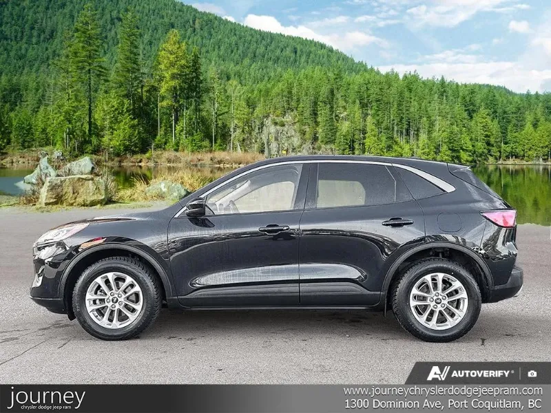 2021 FORD Escape angle 4