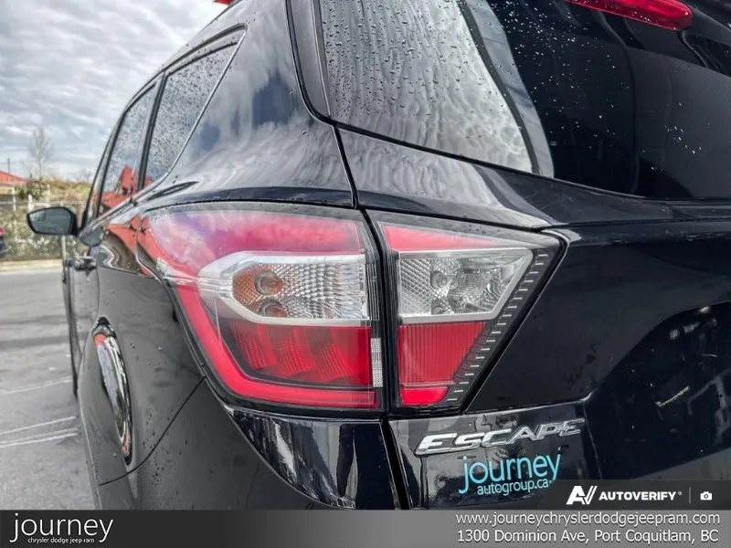 2018 FORD Escape angle 10