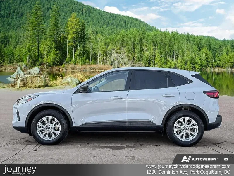 2025 FORD Escape angle 3