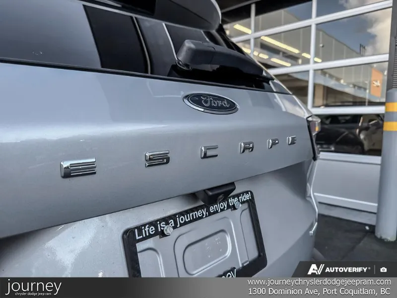 2020 FORD Escape angle 8