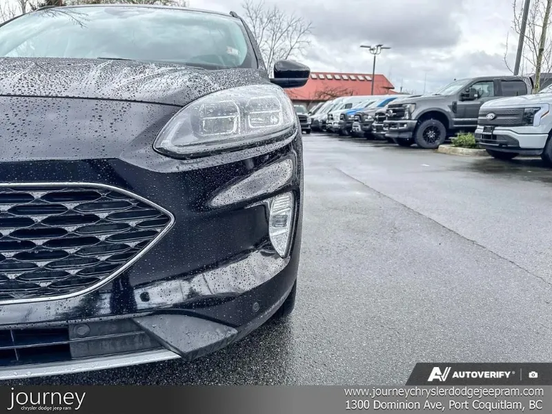 2021 Ford Escape angle 7