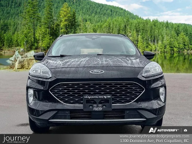 2021 Ford Escape angle 2