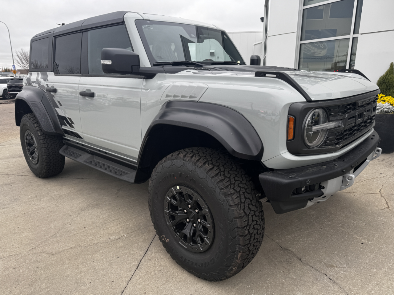 2024 Ford Bronco Raptor photo 3